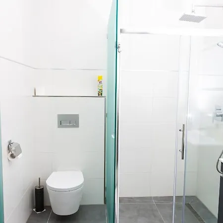 Fully Serviced Penthouse With Great Views - Apartmán Gharghur