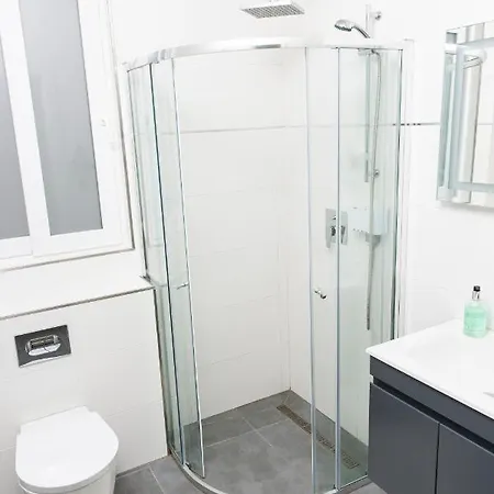 Fully Serviced Penthouse With Great Views - Apartmán